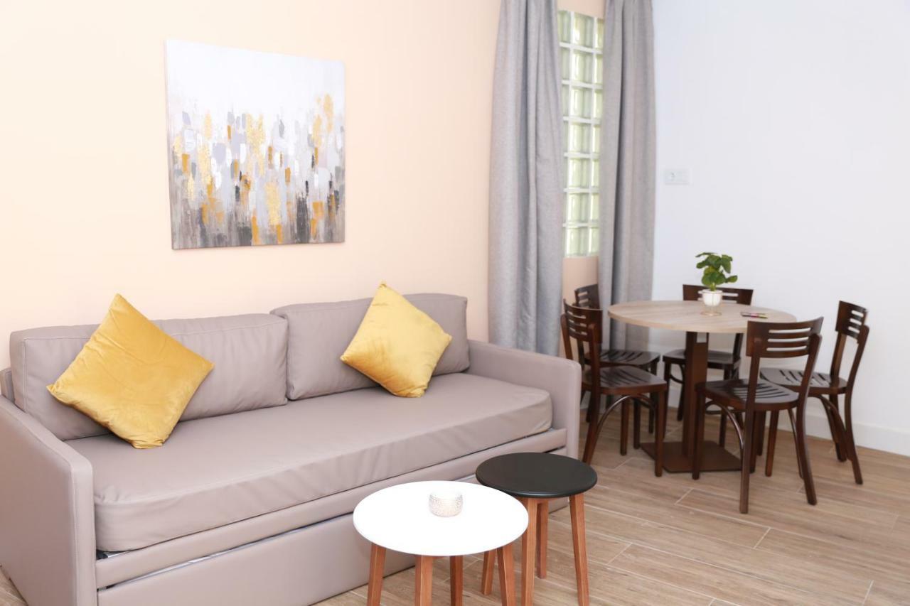 Apartahotel New Point Opera 3*