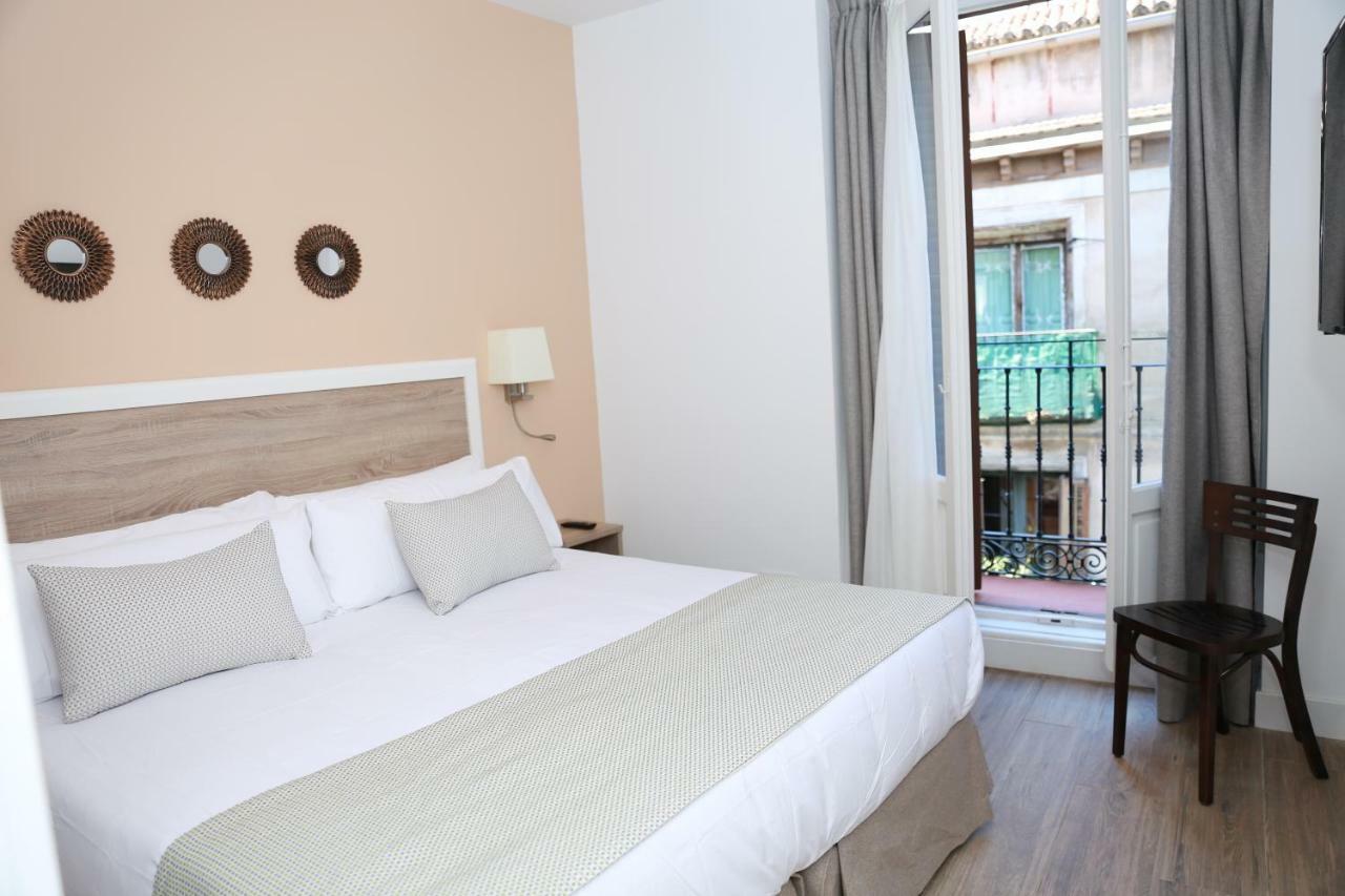 New Point Opera Apartahotel